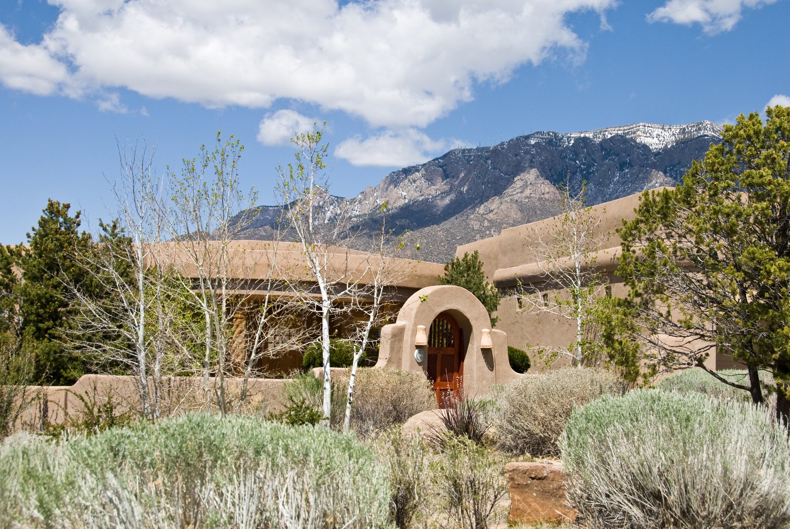 Southwestern Luxury Home, Albuquerque, New Mexico